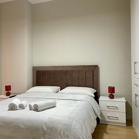 Home Inn Apartment Near City Center Tirana Exteriér fotografie